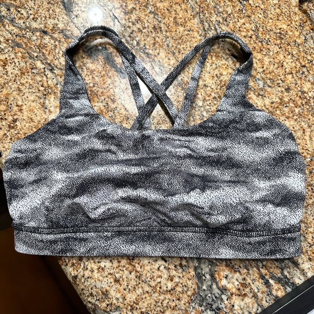 Lululemon sports bra